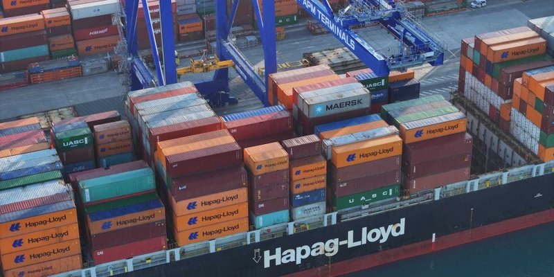 La logística toma medidas ante una posible guerra comercial que podría provocar más inflación y una recesión