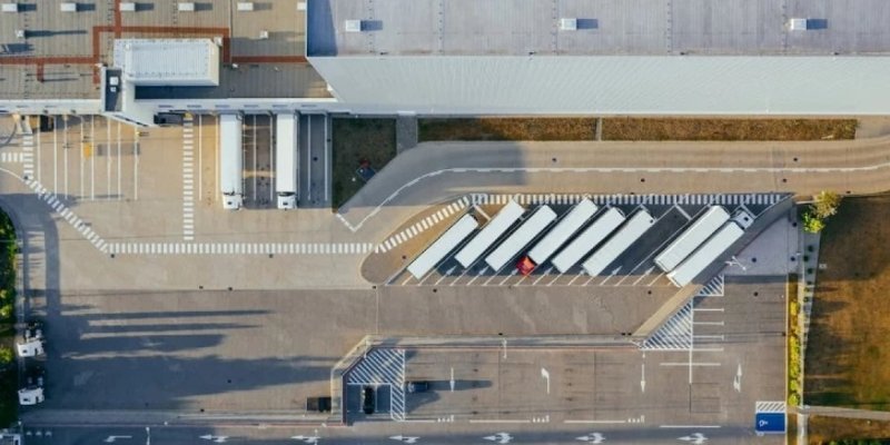 La tecnología IoT revoluciona la gestión de aparcamiento y logística en las ciudades